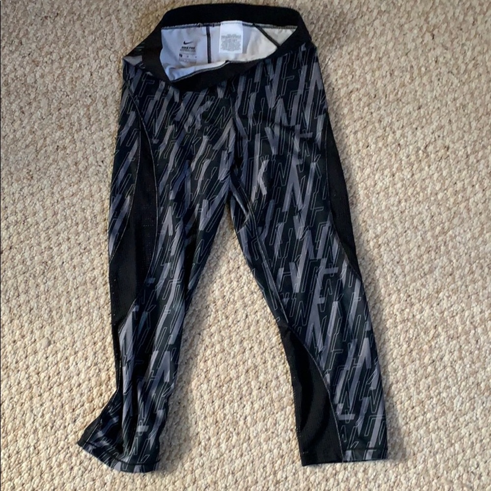 Nike Pro Hypercool leggings